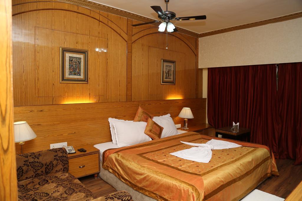 Meuse Jupiter Business And Luxury Hotel Nashik Phòng bức ảnh
